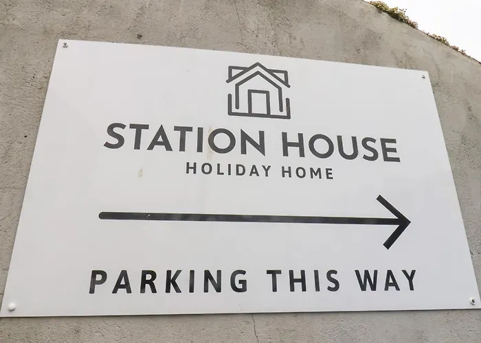 Station House Hébergement de vacances *